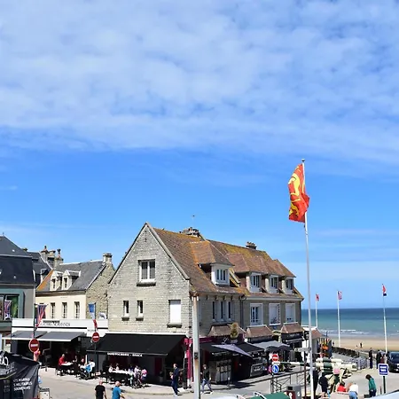In Near Gold * Arromanches-les-Bains