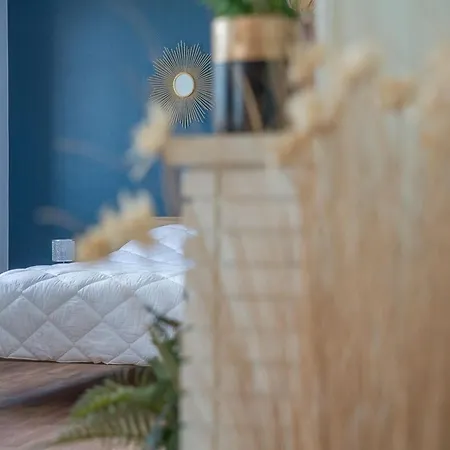 Apartment In Near Gold
